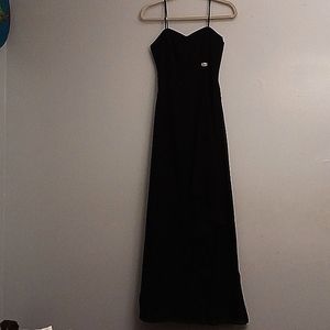 Jordan sizes 4 women's black formal dress sleeveless.